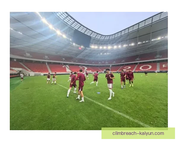 安特卫普战术调整迎来关键转折点，新策略助力球队备战下轮赛事表现亮眼。