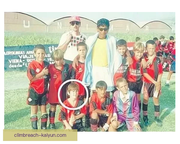 费尔明在拉玛西亚青训经历中表现稳健，未来值得关注