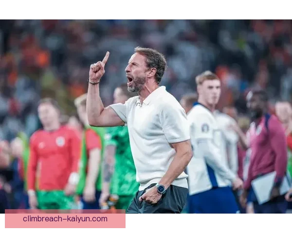 英格兰三狮在欧洲杯表现稳健,持续提升竞争力引发关注 英格兰三狮在欧洲杯表现稳健,持续提升竞争力引发关注